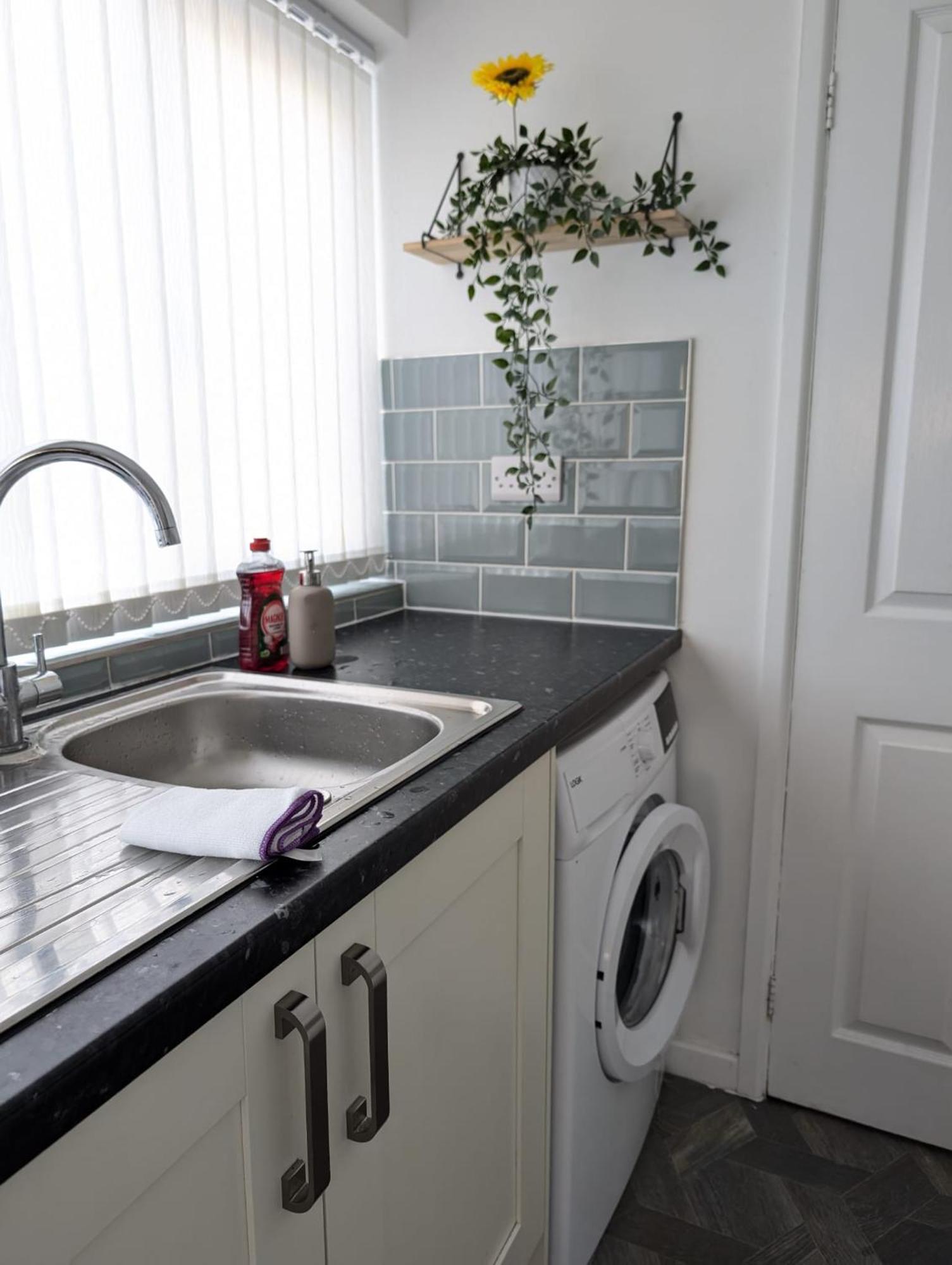 唐克斯特3Br-St Johns Hse-Free Parking-Workers-Kitchen-Wifi-Dog Friendly公寓 外观 照片